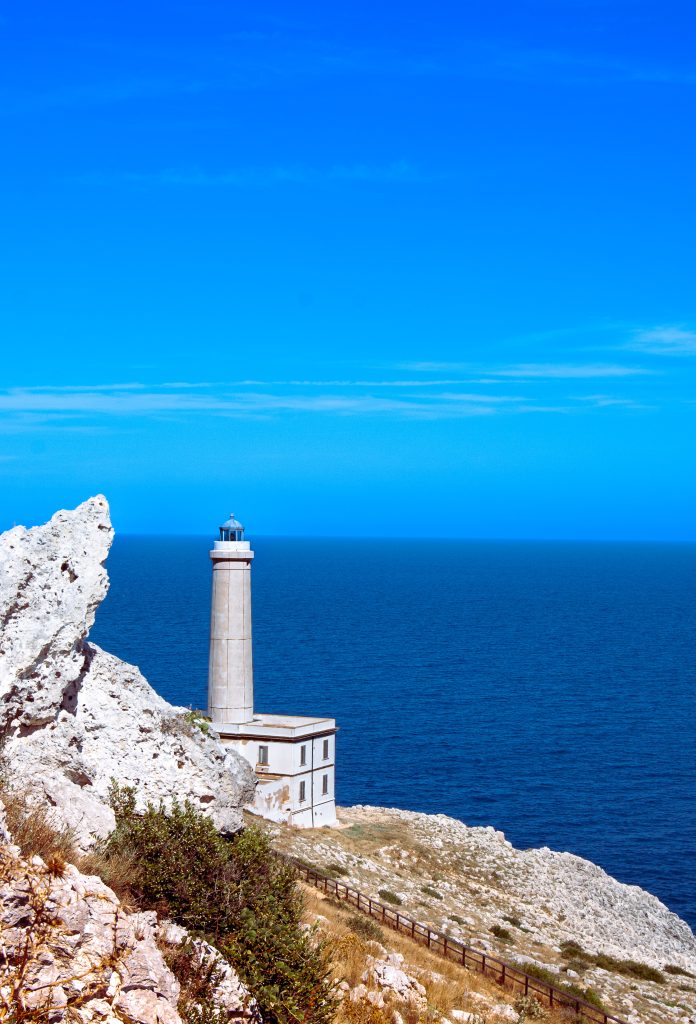 Il punto più a est d'Italia, il Faro di Punta Palascia in Puglia